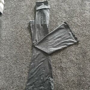 Arie Offline “The Hugger” Yoga pants Xtra Bootcut